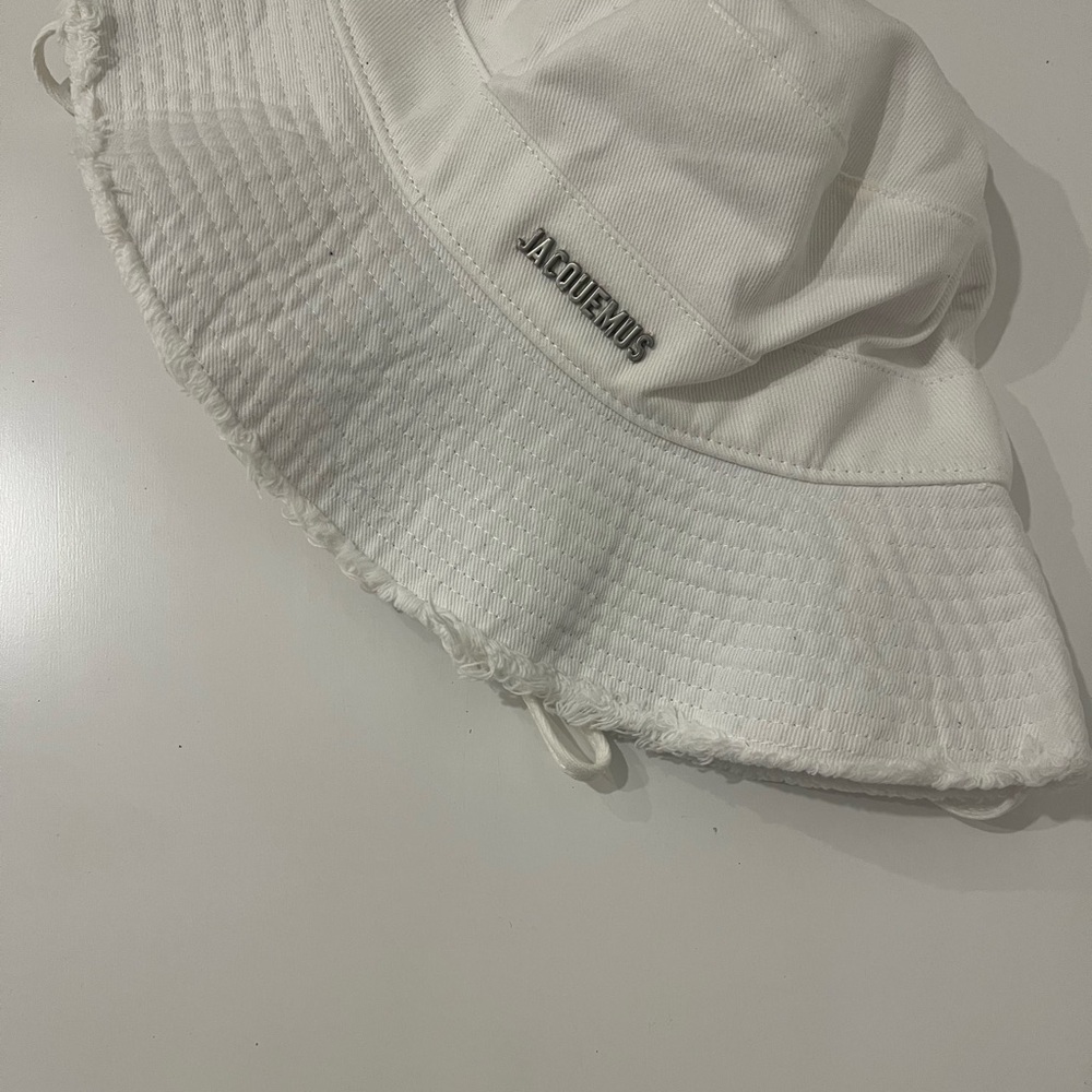 Jacquemus White Bucket Hat